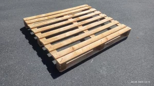 Einwegpalette 100cm x 120cm